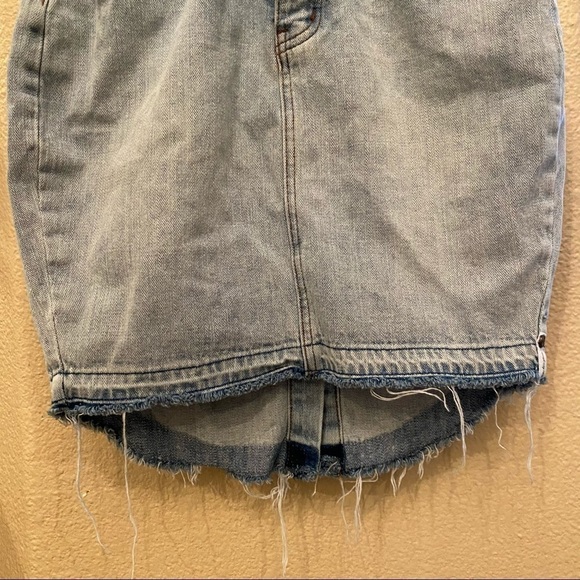 ONE X ONETEASPOON Blue Raw Hem Jean Skirt Size 25 - Picture 4 of 12